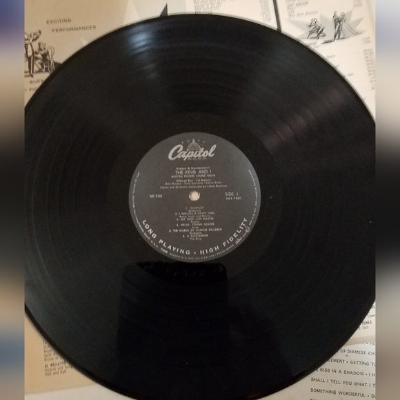 1956 Rogers and Hammerstein's "The King and I" Vinyl Album - Picture 4 of 9